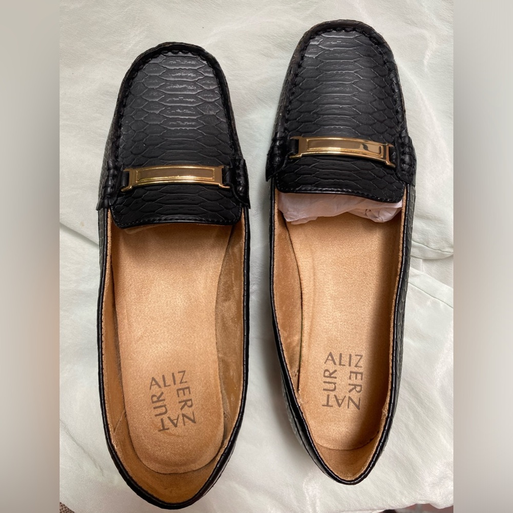 Womens naturalizer Gadget Loafer Flats, Black Snake - Size 7